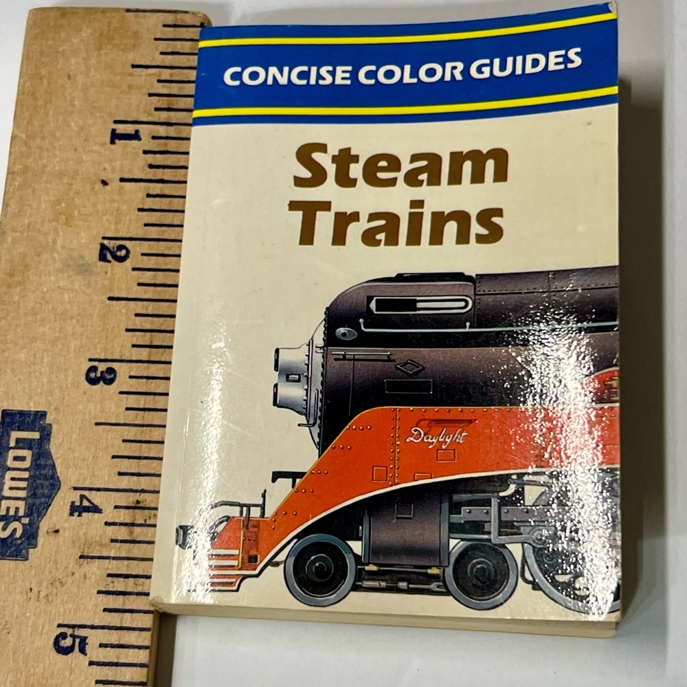 Steam Trains Concise Color Guide Book - Picture 2 of 9